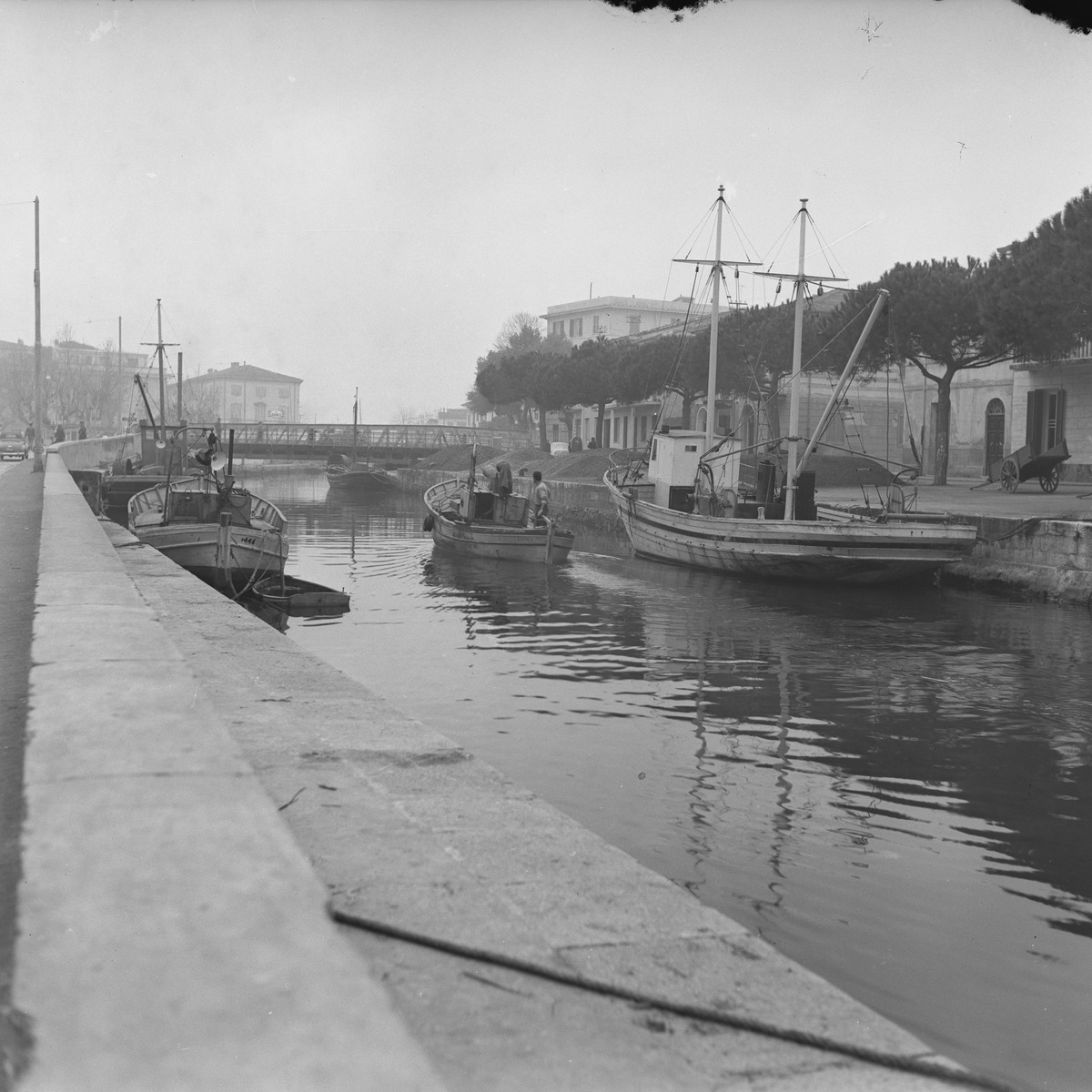 Veduta del canale di Viareggio